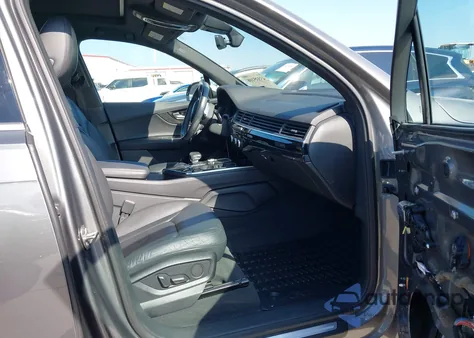 2017 Audi Q7 3.0T Premium из США, поврежденный, VIN WA1LAAF73HD034856